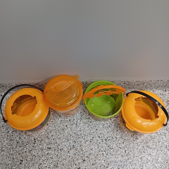 McDonald's 1986/2010 Halloween Boo Buckets & 2023 Tim Hortons Glow In The Dark - Picture 2 of 14